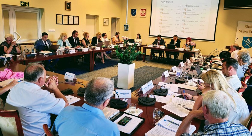 WÓJT BEZ WOTUM ZAUFANIA, ALE Z ABSOLUTORIUM