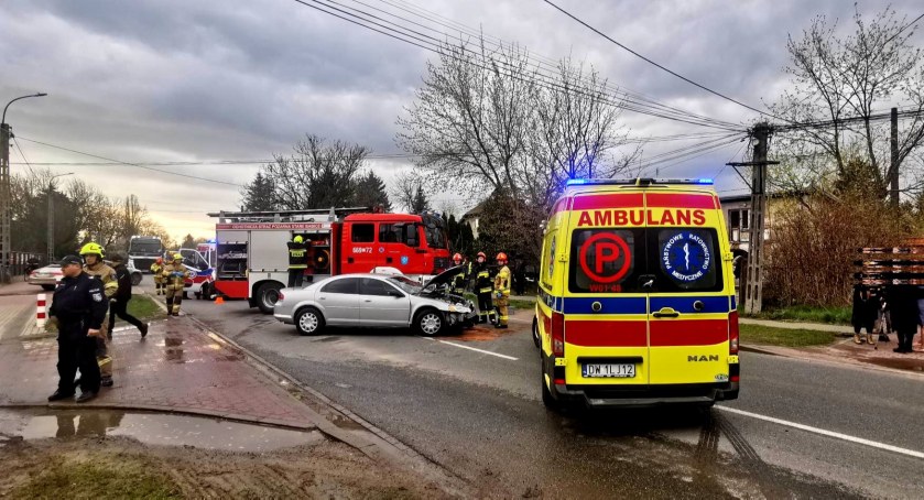 WYPADEK NA UL. WARSZAWSKIEJ W BLIZNEM ŁASZCZYŃSKIEGO