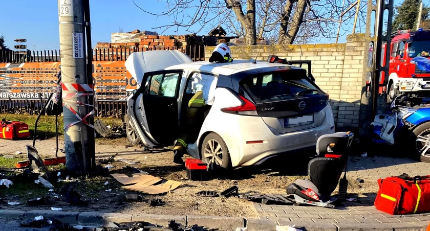 ZDERZENIE TRZECH SAMOCHODÓW W KOCZARGACH NOWYCH