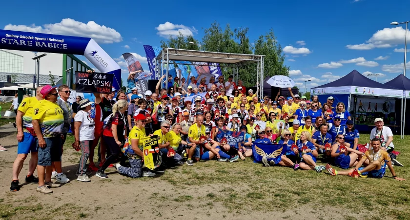 ZAWODY NORDIC WALKING W ZIELONKACH-PARCELI 