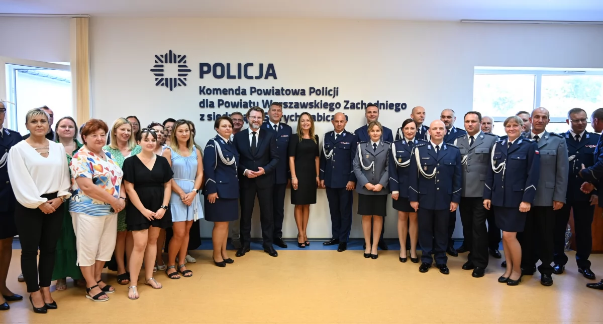 PIERWSZA KOBIETA - KOMENDANT POWIATOWY W POLICJI