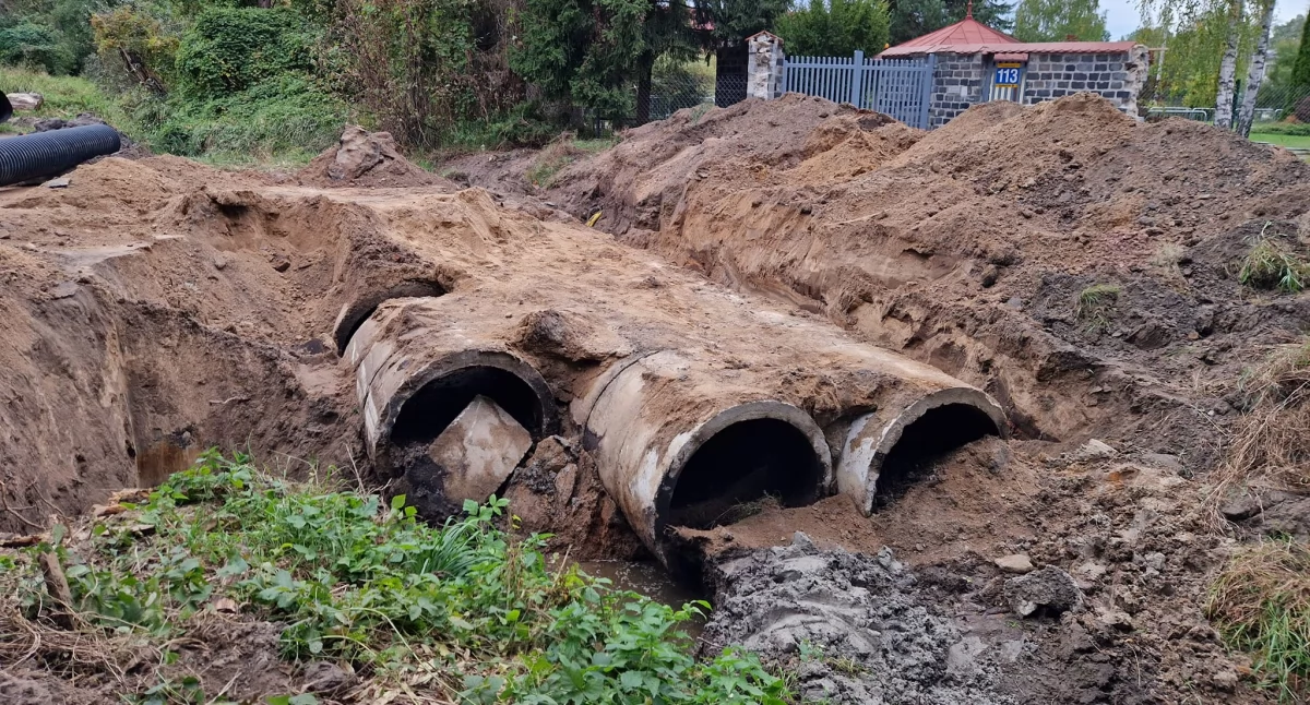KIEROWCO, CZYTAJ ZNAKI DROGOWE