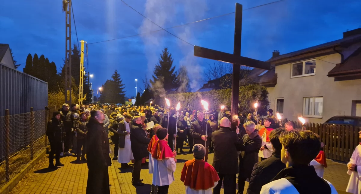 DROGA KRZYŻOWA NASZYMI ULICAMI