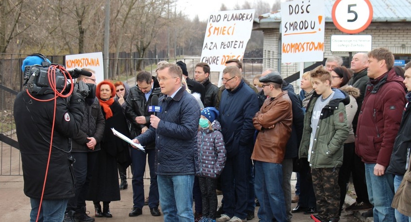 PROTEST NA ŻYWO W TVP 3