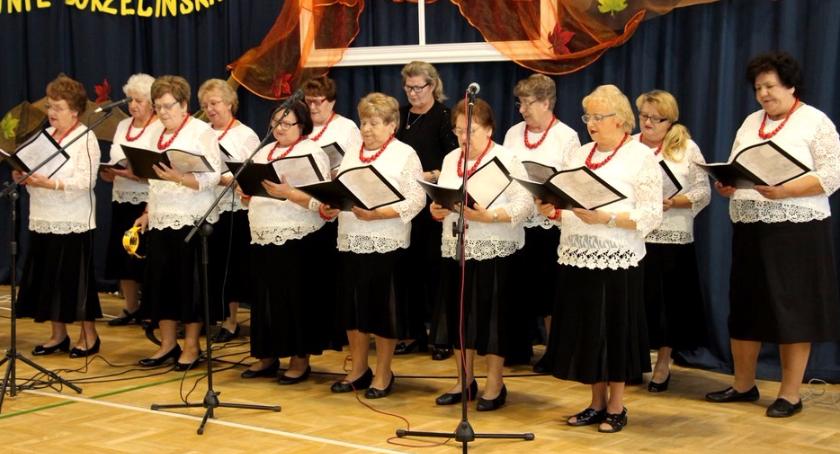 MIĘDZYPOKOLENIOWE SPOTKANIE SENIORÓW