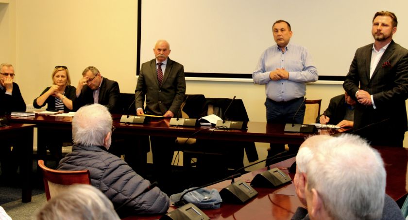 CZY PRZEDŁUŻĄ NASZĄ ULICĘ ???