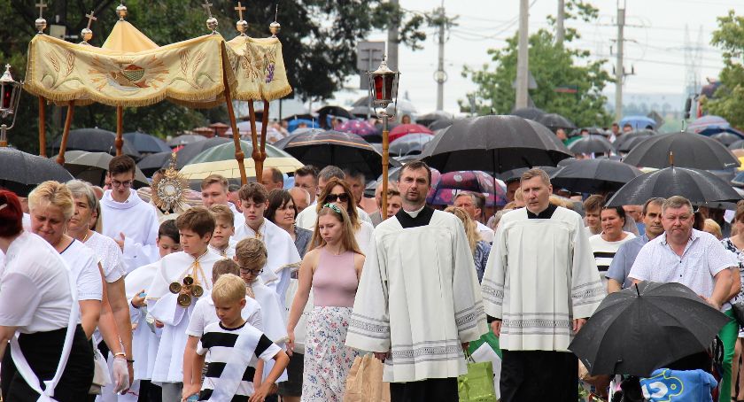 BOŻE CIAŁO W BABICACH
