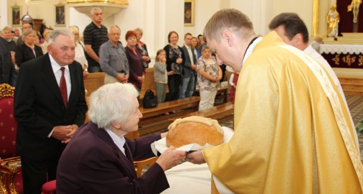 PARAFIALNE DOŻYNKI W BABICACH