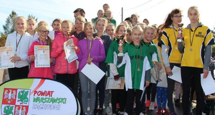 SZTAFETOWE BIEGI PRZEŁAJOWE W ZIELONKACH