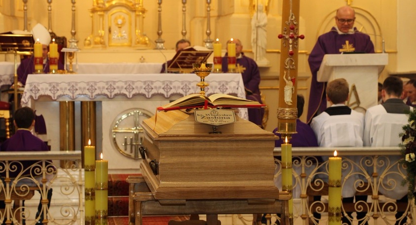 BABICE POŻEGNAŁY KSIĘDZA WŁADYSŁAWA ZASŁONĘ