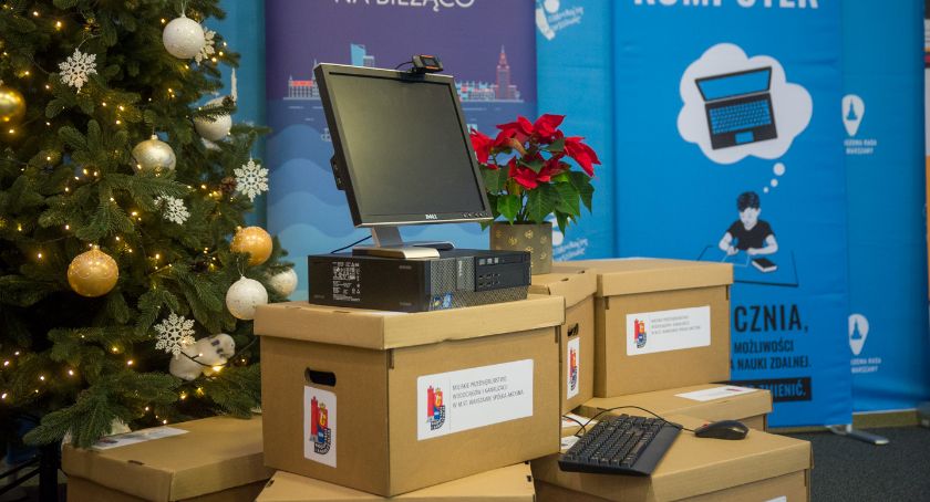 60 komputerów dla uczniów z Targówka
