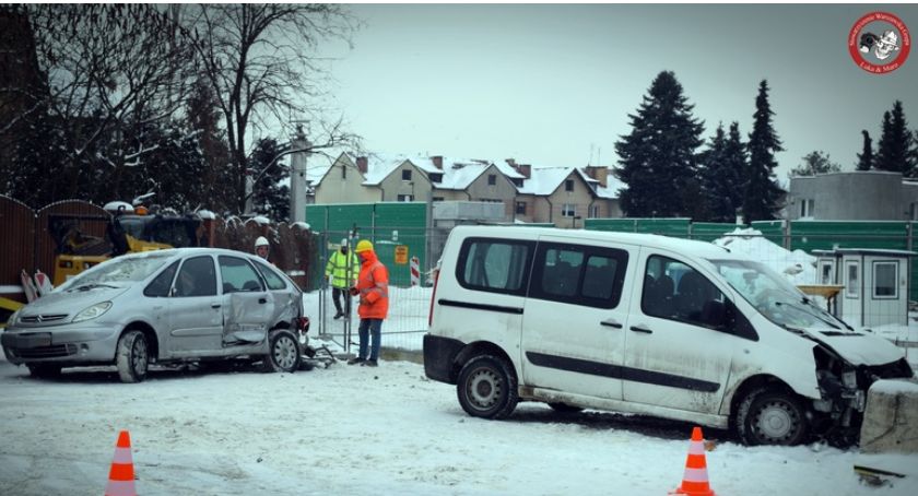 Zderzenie trzech samochodów