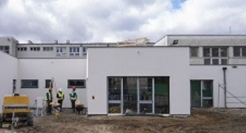 Za blisko 4 mln zł na Bródnie powstaje przedszkole. Trwają prace wykończeniowe