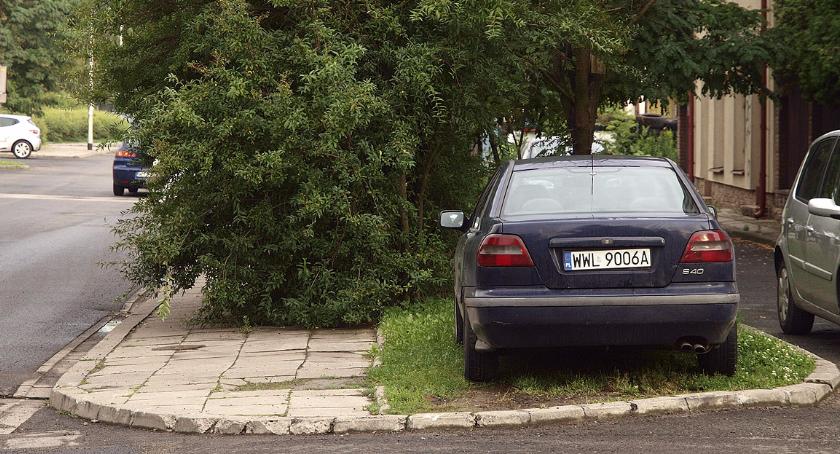 Parkowanie na ulicy Piotra Wysockiego
