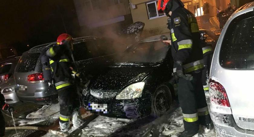 Pożar samochodu  przy ulicy Askenazego [ZDJĘCIA]