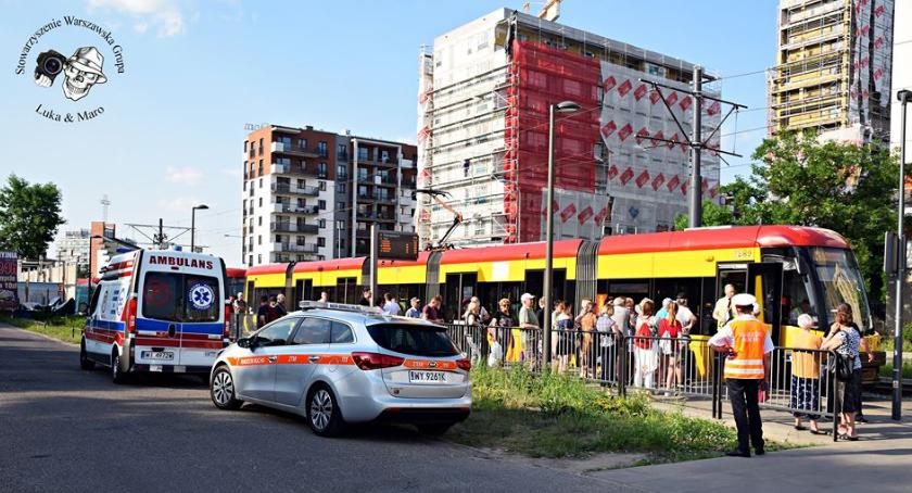 Kobieta w ciąży trafiła do szpitala po wypadku przy Rembielińskiej