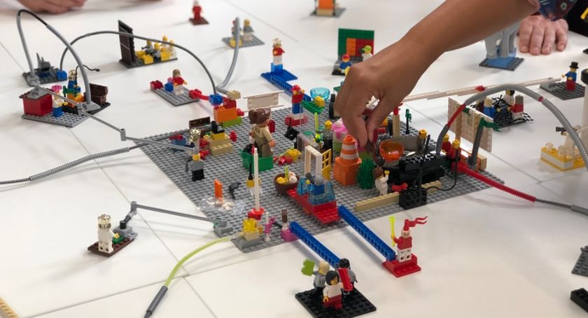 Ferie 2020 na Zaciszu: Lego podróż i kurs tańca