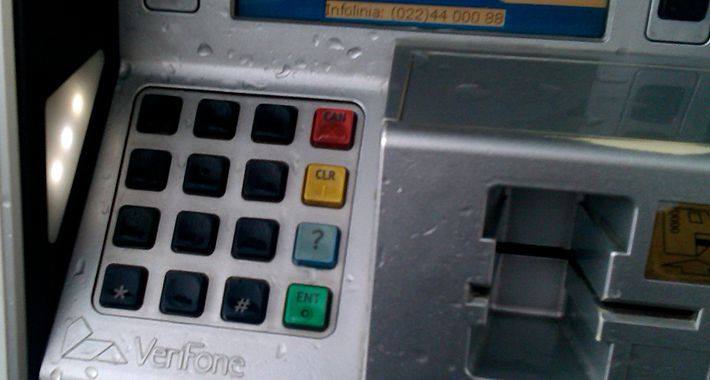 Przyglądajmy się bankomatom! Stacja Shell w CH Targówek 