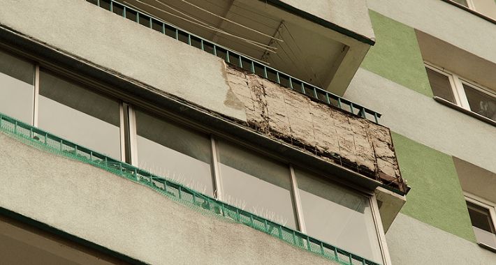 Bloki na Targówku zaczynają się walić?