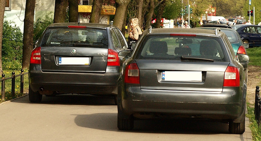 Chodnikowi piraci drogowi 