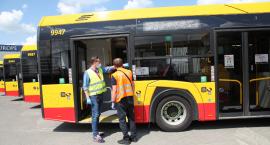 W komunikacji miejskiej wracają przedwakacyjne rozkłady jazdy
