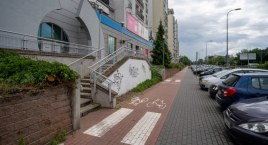 Przetarg na remont chodnika i drogi dla rowerów na ul. Rembielińskiej otwarty