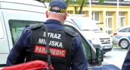 Dostała ataku padaczki, pomogli jej strażnicy