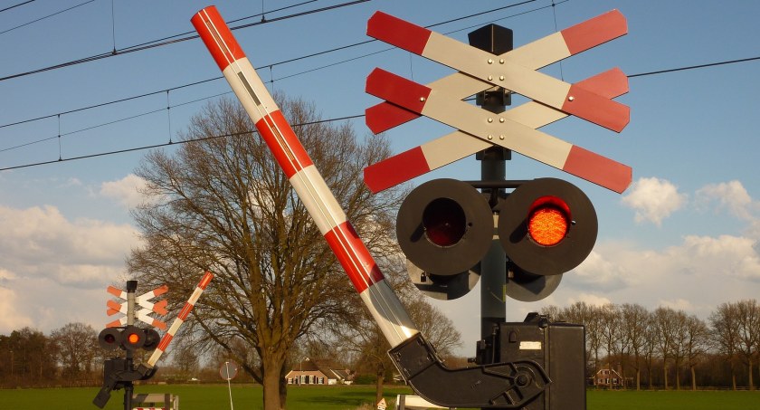 Rembertów testowy. Systemy Red Light sprawdzą, czy kierowcy stosują się do sygnalizacji świetlnej.