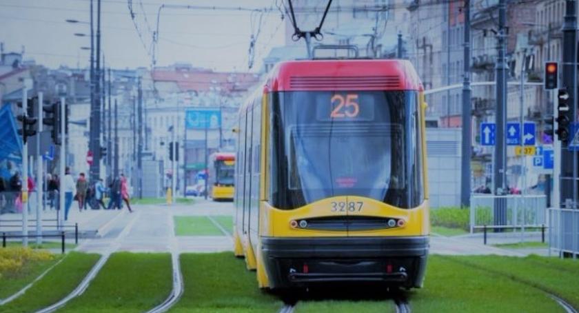SKM po staremu, ale autobusy i tramwaje inaczej