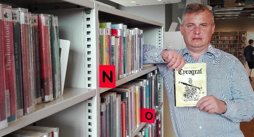 Ciekawa promocja książki w rembertowskiej Bibliotece im. Jana Pawła II  