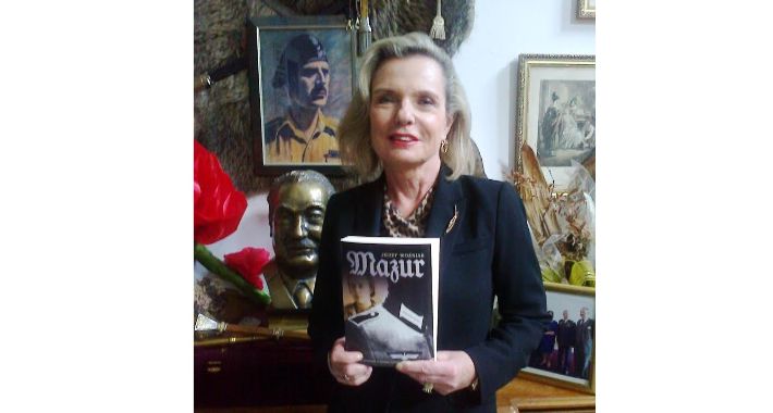 Promocja powieści historyczno-sensacyjnej „MAZUR” w Rembertowie