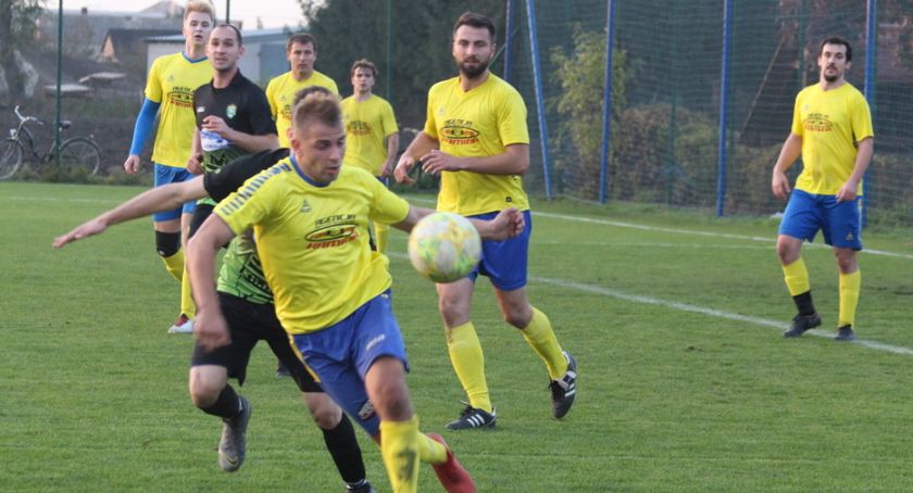 Koniec sezonu 2019/20. Tłuchowia mistrzem A-klasy