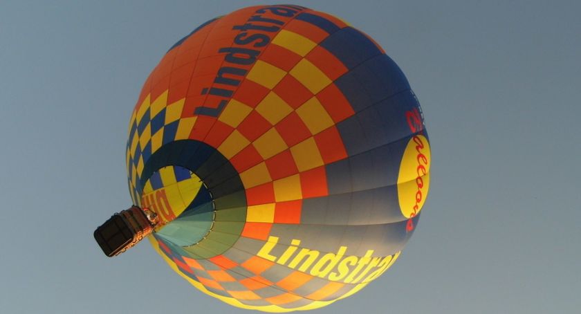 Balony nad miastem [zdjęcia]