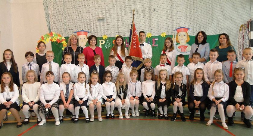 30 pełnoprawnych pierwszaków