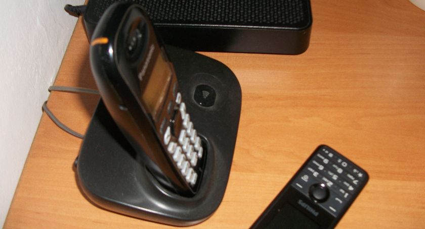 Telefon wsparcia dla seniora