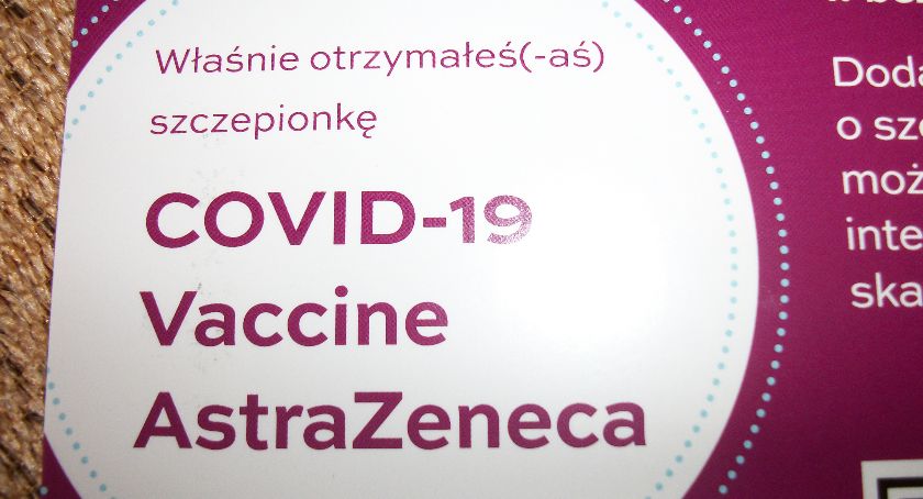 Covid przyspiesza, szczepienia też