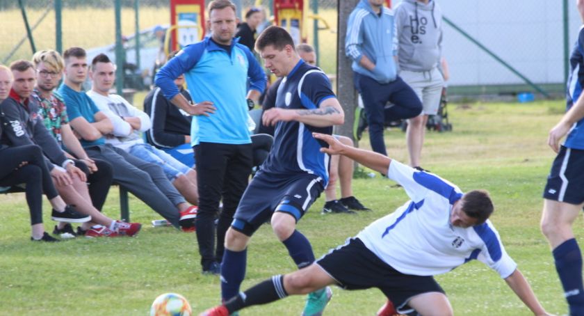 Emocjonujące derby dla Wiślanina, pokonali GKS Fabianki [fotorelacja]