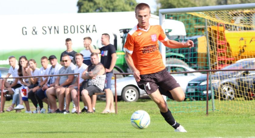 9 goli i porażka Wichra na start A-klasy [fotorelacja]