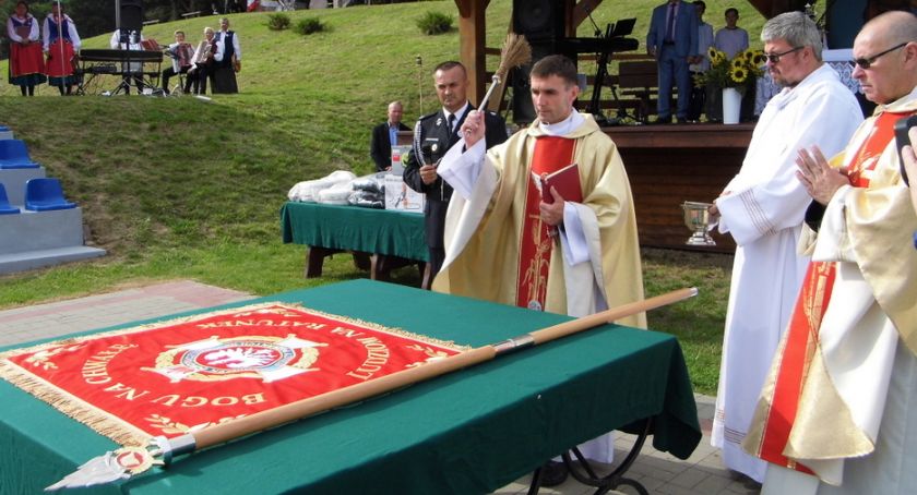 W Krzyżówkach od 55 lat stoją na straży [zdjęcia]