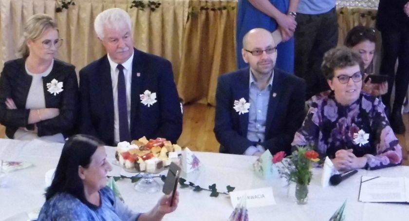Seniorzy świętowali z burmistrzem [zdjęcia]