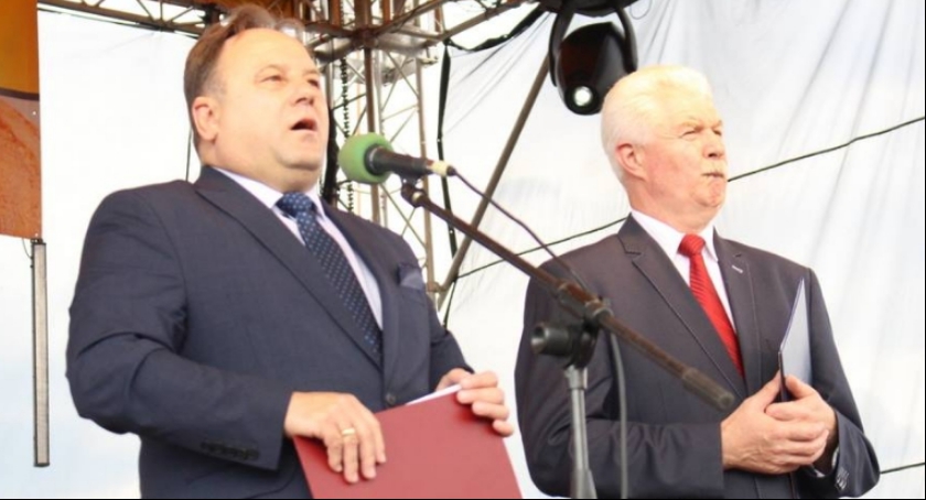 Starosta dogada się z burmistrzem?
