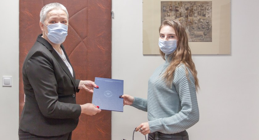 Młoda mistrzyni fotografii