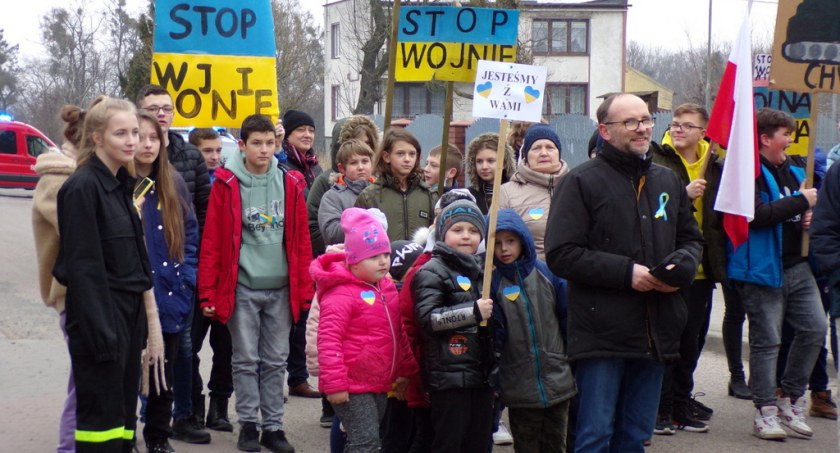 Uczniowie z Woli solidarni z Ukrainą [zdjęcia]