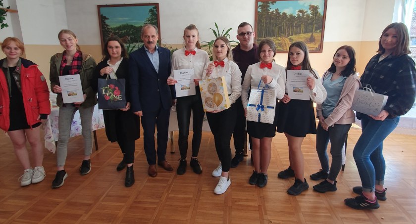 W zespole szkół w Dobrzyniu nad Wisłą się nie nudzą