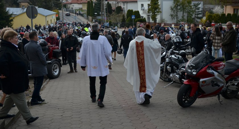 Motocykliści pożegnali zimę na tradycyjnej Motomarzannie
