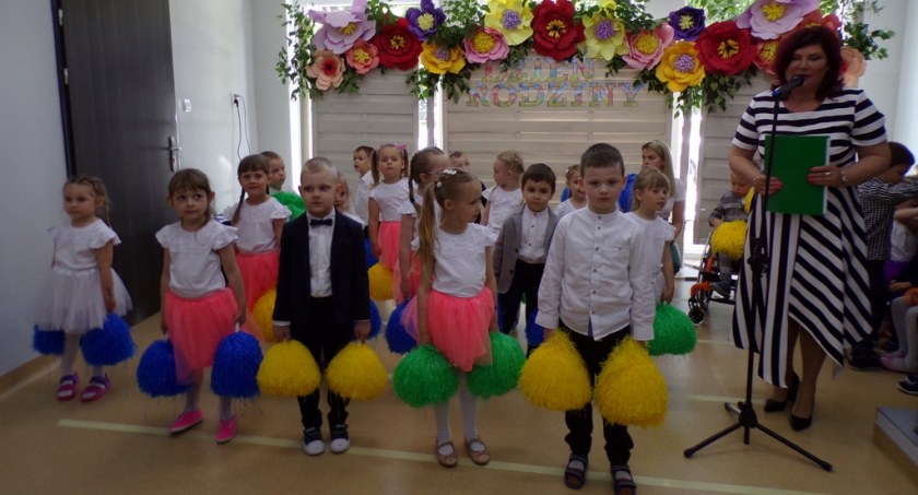 Świętowali w odnowionym przedszkolu [zdjęcia]