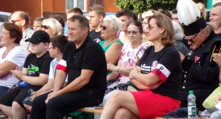 Śpiewali powstańcom na Placu Dekerta [zdjęcia]