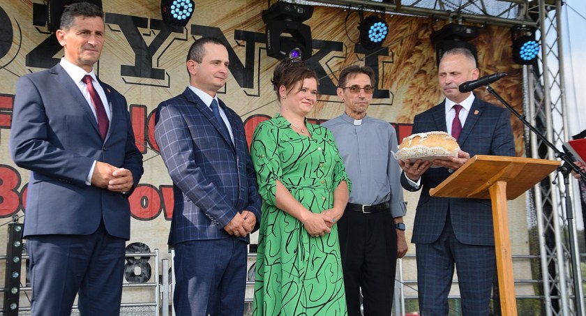 Dożynki na sportowo i koncertowo. Tak się bawili w Bobrownikach [zdjęcia]