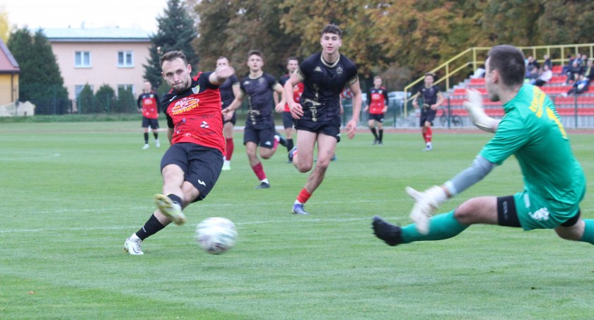 Klęska Tłuchowii w Pucharze Polski. Przegrali 0:5 [zdjęcia]