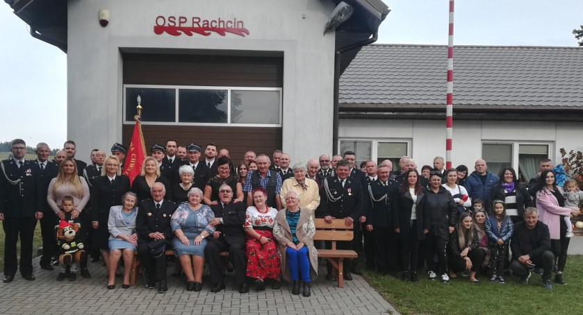 OSP Rachcin z nowym sztandarem